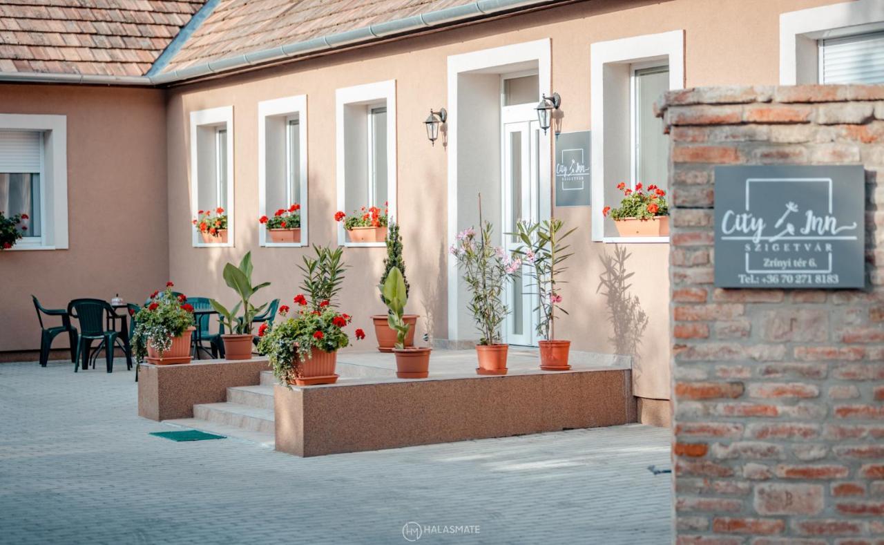 City Inn Szigetvár Exterior photo